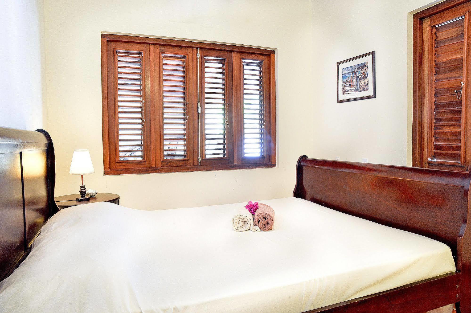 Lagun Blou Dive And Beach Resort ภายนอก รูปภาพ